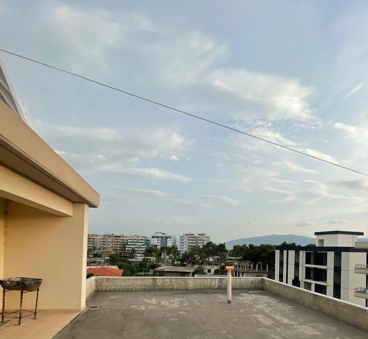 John'S Holiday Home Вльора Екстер'єр фото